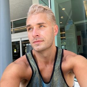 Meet your Posher, Thomas